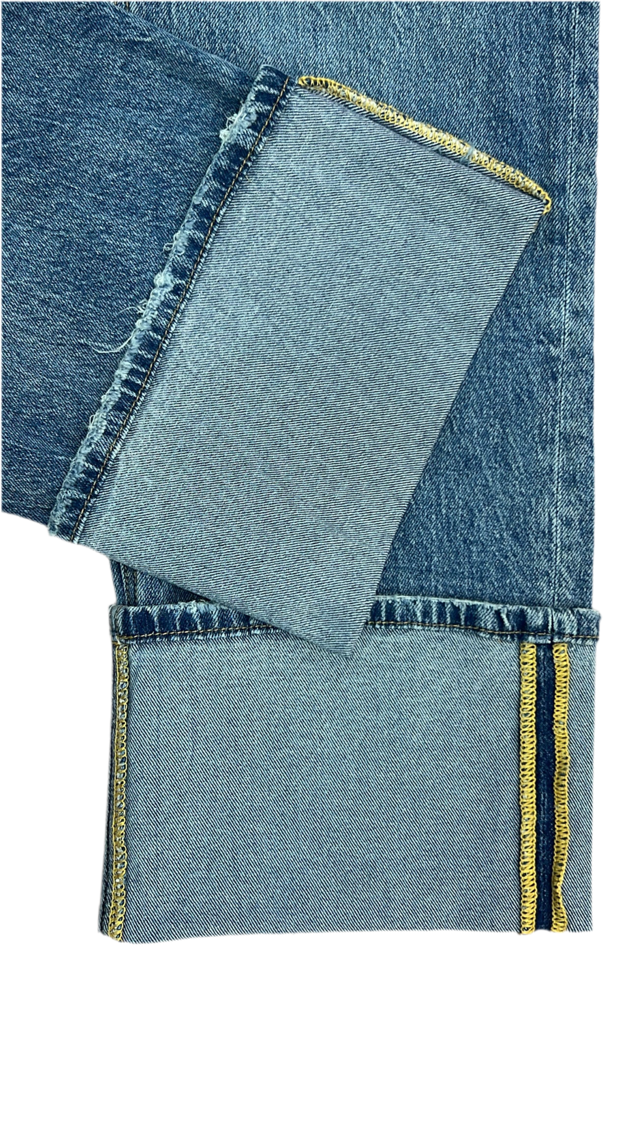 Jeans con chiusura asimmetrica