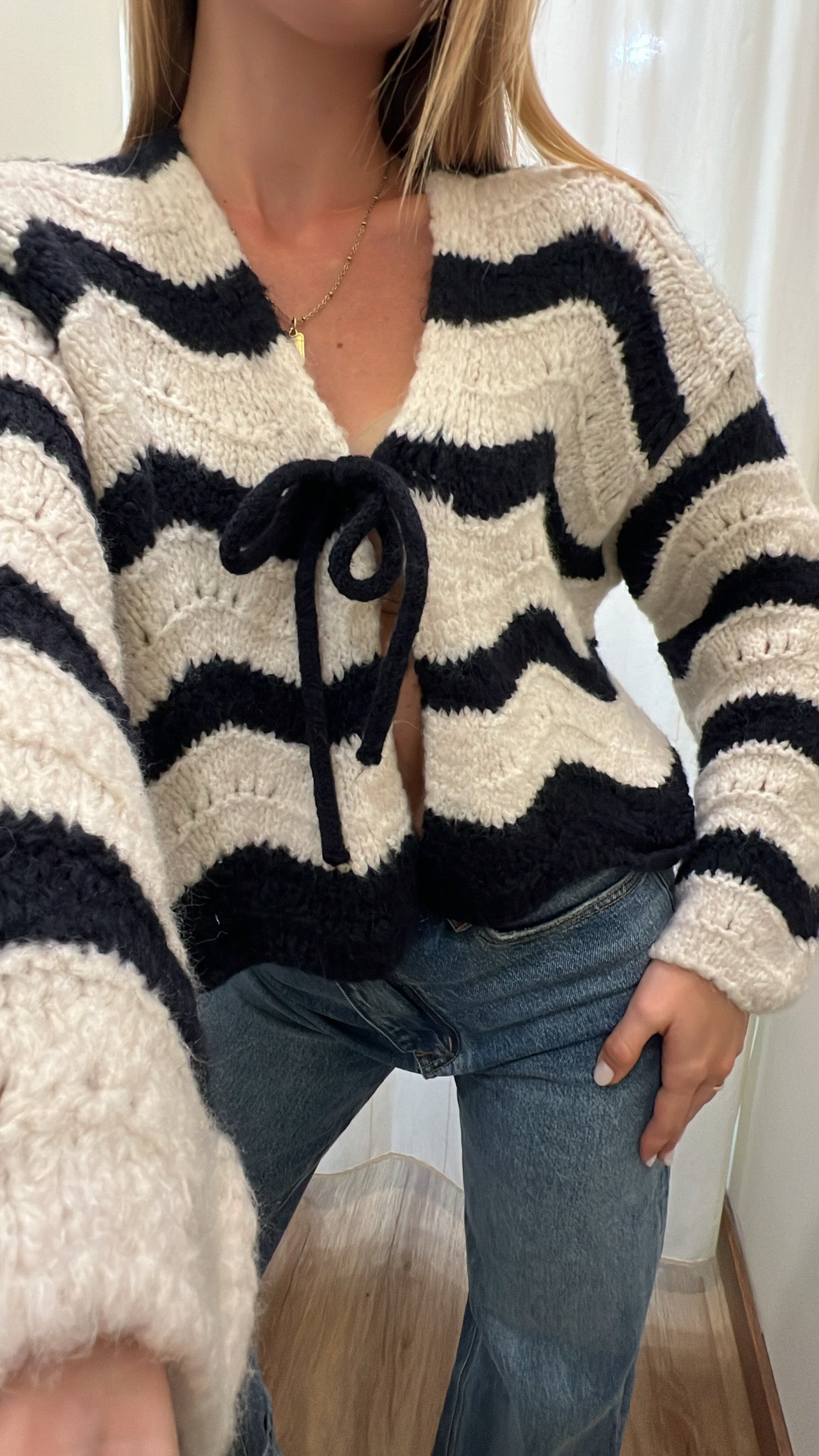 Cardigan con fiocco
