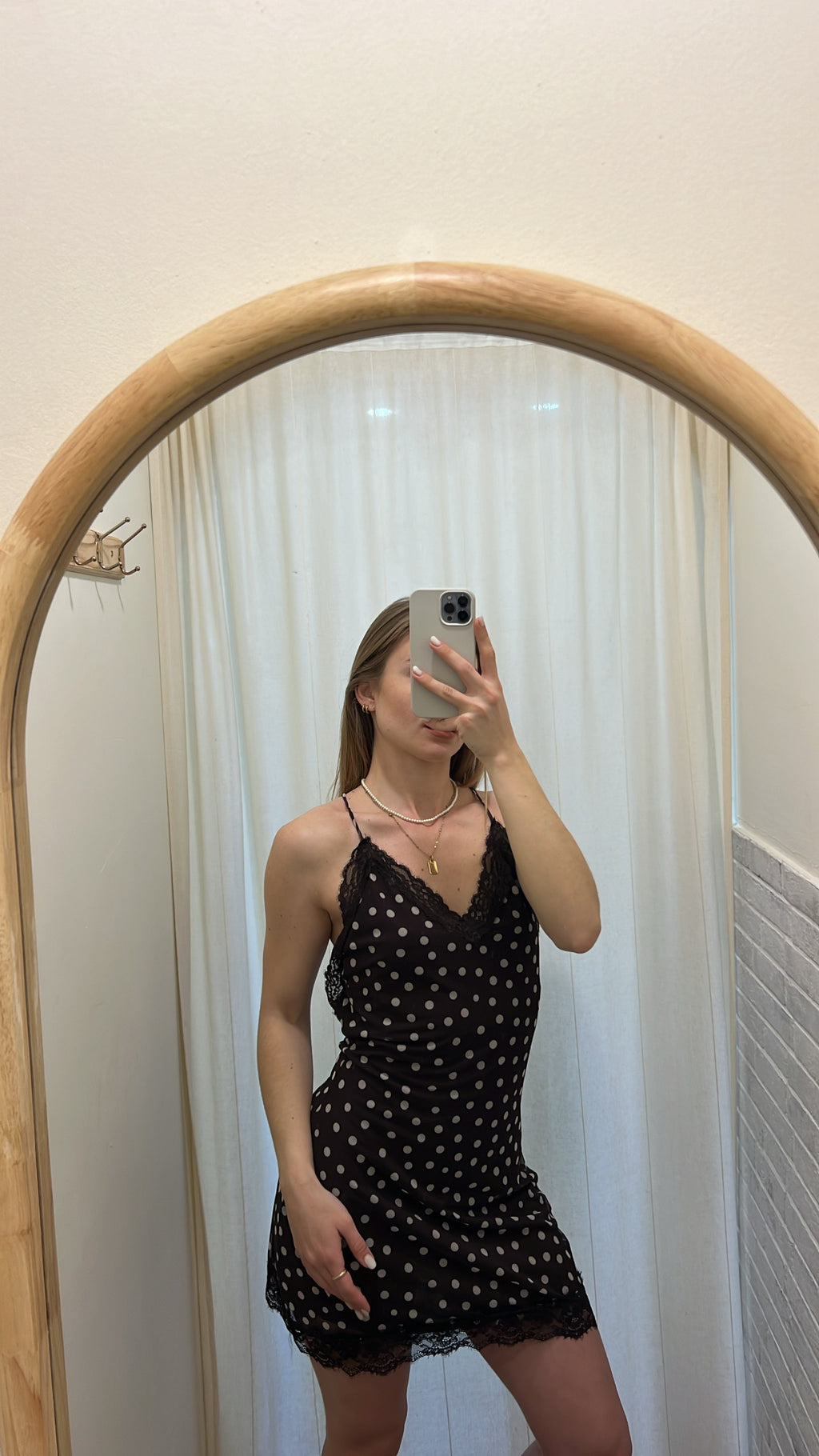 Vestito a pois marrone