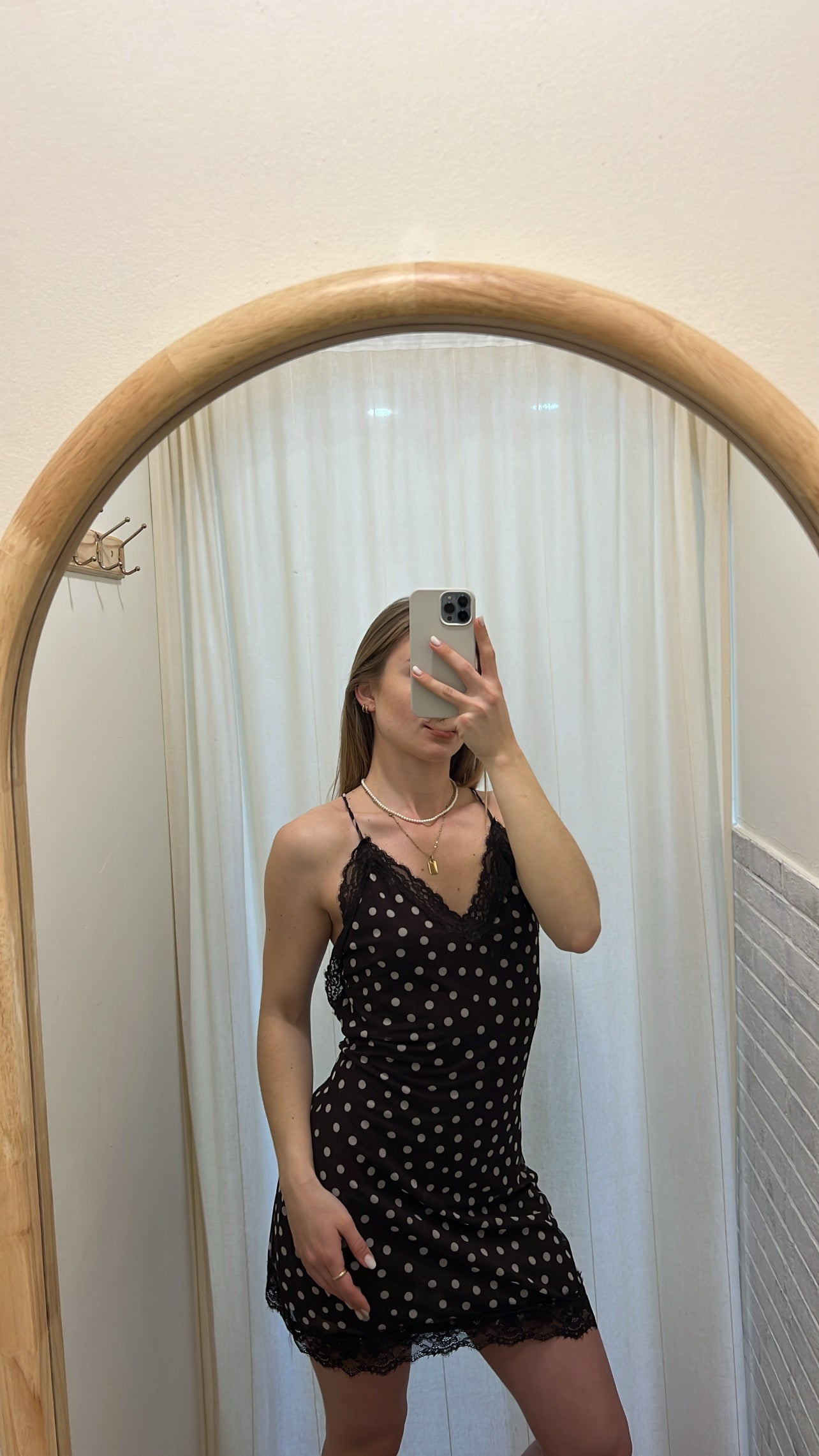Vestito a pois marrone