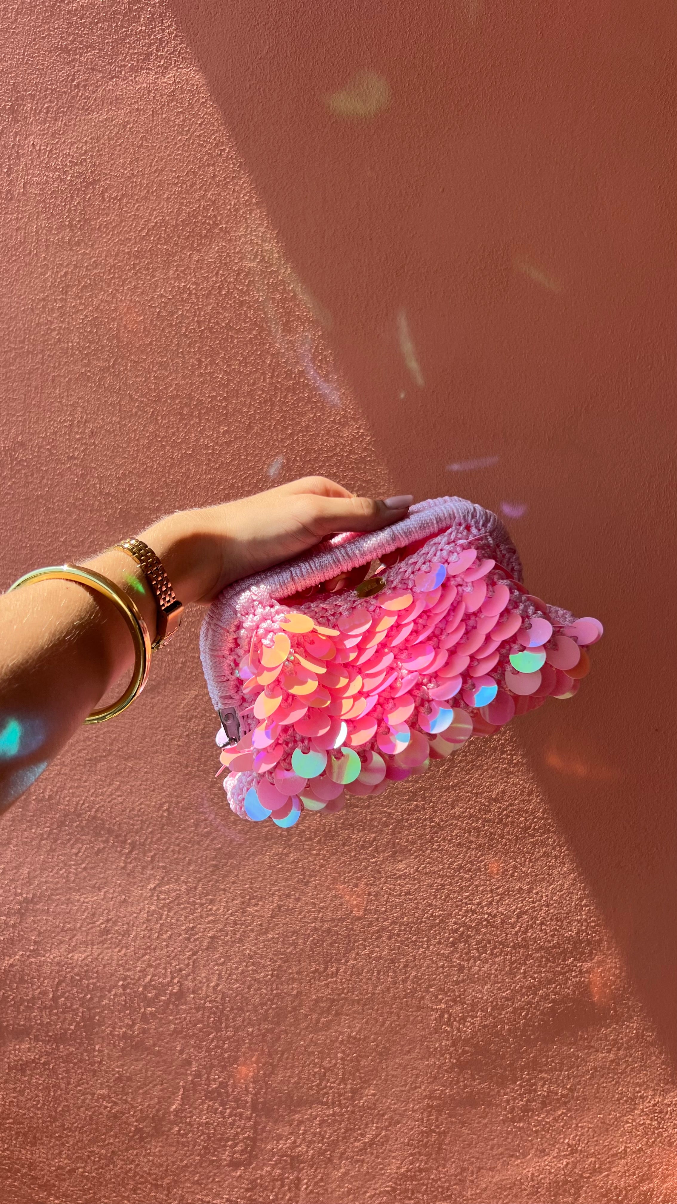 Clutch blush