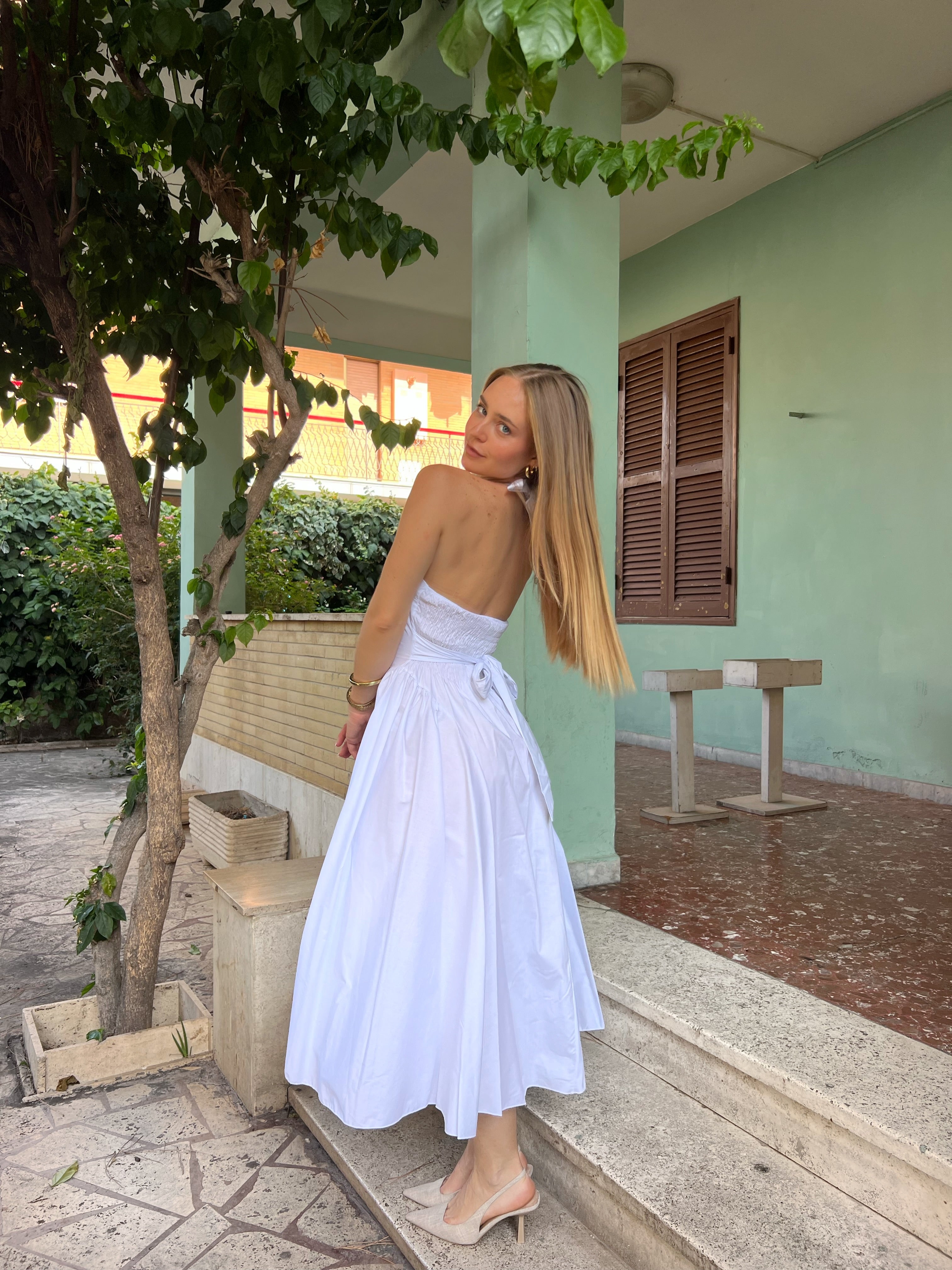 Abito bianca